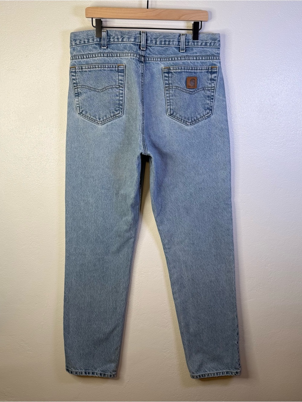 Carhartt Men's Traditional Fit Tapered Leg Jeans B18STW Size 36x34 Light Wash